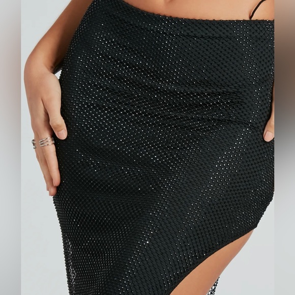 Rhinestone Fishnet Midi Skirt - Picture 3 of 4